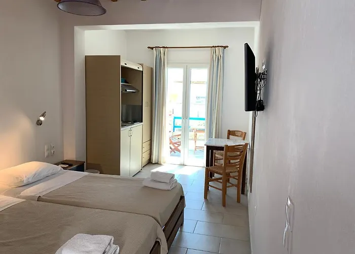 بيلاغوس ستوديوز * بلاتيس يالوس