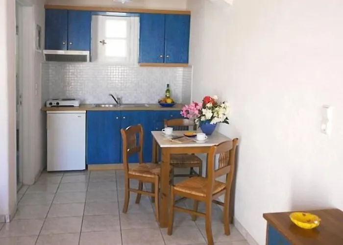 بيلاغوس ستوديوز بلاتيس يالوس