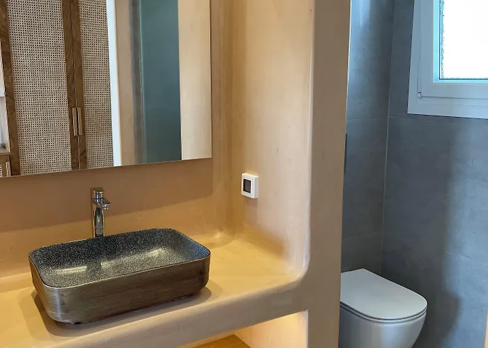 بيلاغوس ستوديوز * بلاتيس يالوس