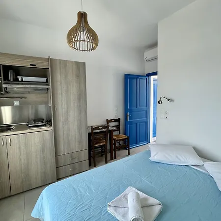 Pelagos Hotel 2*